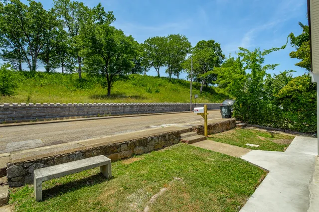 $2,950 | 1813 East 4th Street, Chattanooga, TN 37404