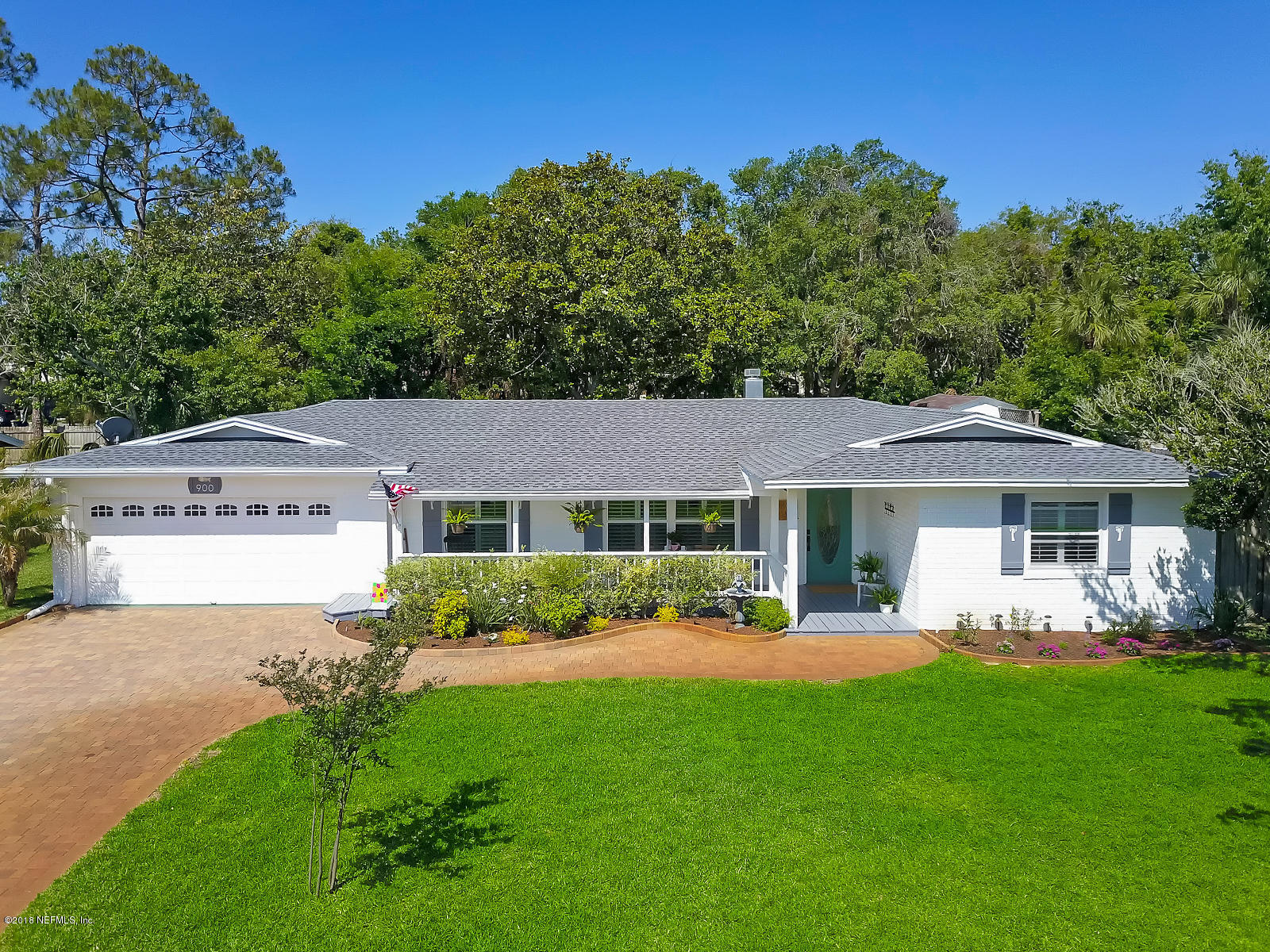 900 Lincoln Rd