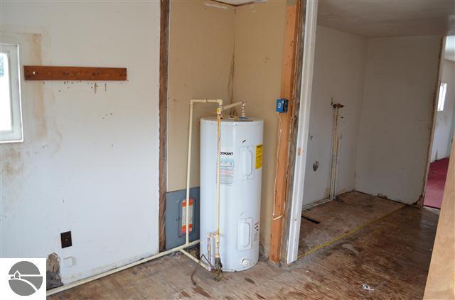 3906 North 39 1/2 Road Manton, MI 49663 - Photo 8 of 12 1732424-7.JPG