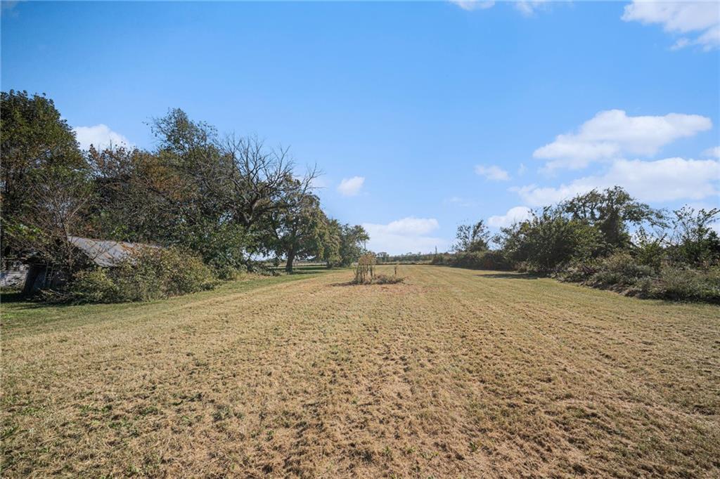 34656 Cedar Niles Road Paola, KS 66071 - Photo 11 of 31