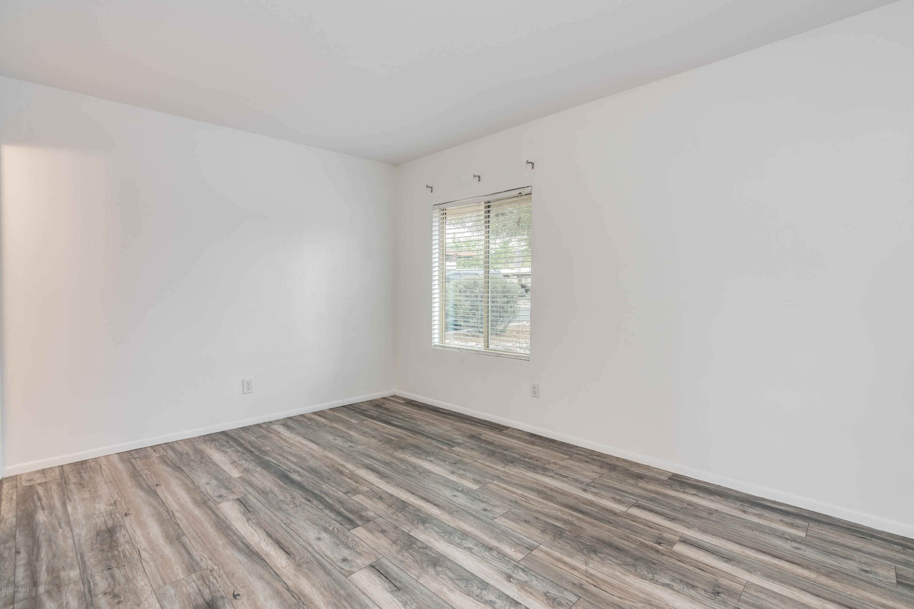 1327 South Wright Road Tucson, AZ 85713 - Photo 23 of 42