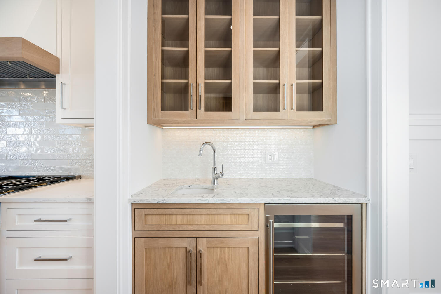 127 Paul Place Fairfield, CT 06824 - Photo 18 of 40