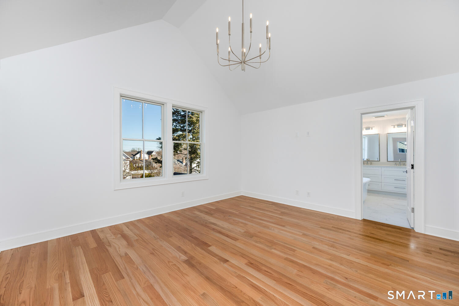 127 Paul Place Fairfield, CT 06824 - Photo 22 of 40