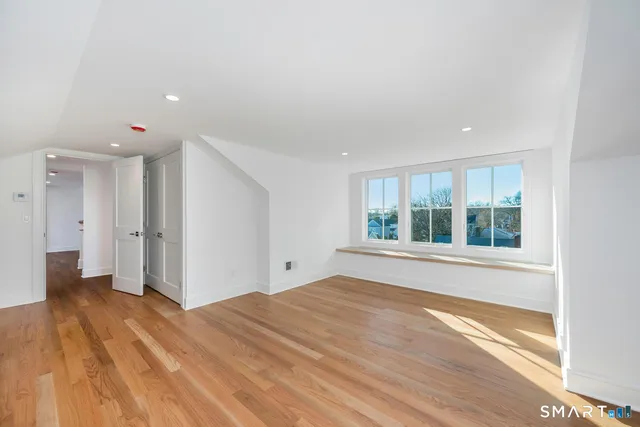 $2,299,000 | 127 Paul Place, Fairfield, CT 06824