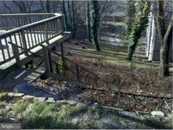 224 Berlin Road Clementon, NJ 08021 - Photo 12 of 13 Exterior Back