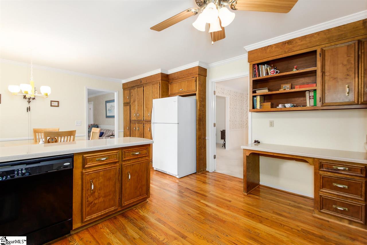 206 Woody Creek Road Greer, SC 29650 - Photo 13 of 31 Gallery Image 13