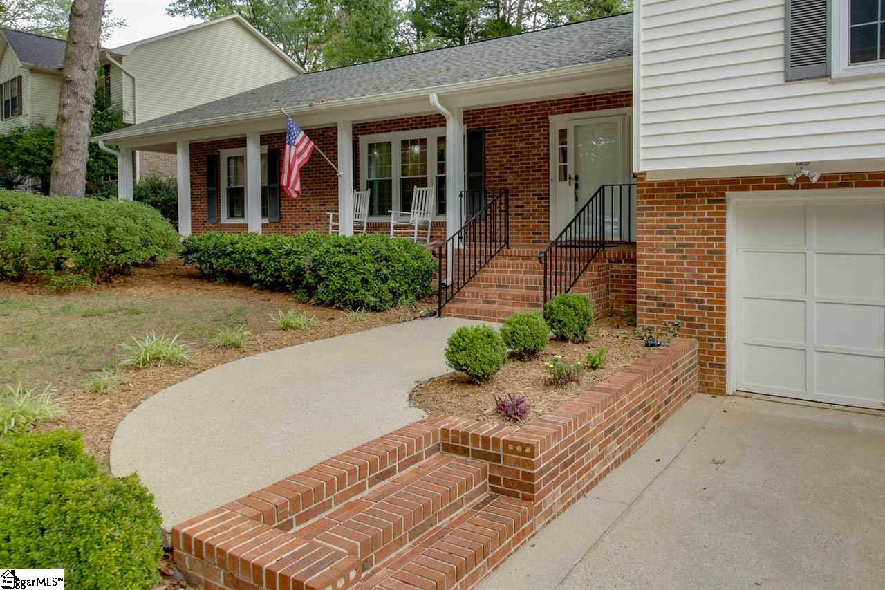 206 Woody Creek Road Greer, SC 29650 - Photo 3 of 31 Gallery Image 3