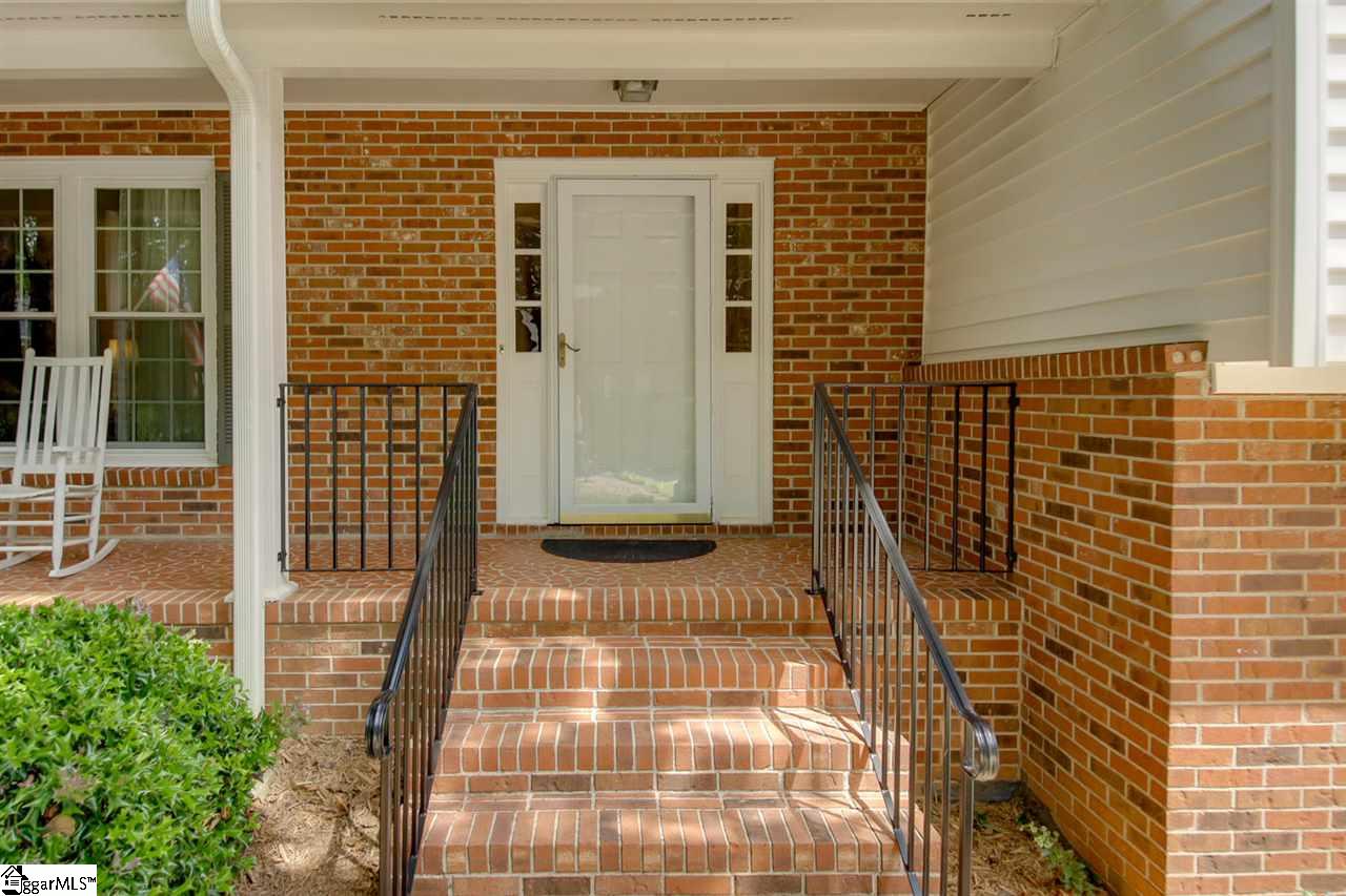206 Woody Creek Road Greer, SC 29650 - Photo 4 of 31 Gallery Image 4