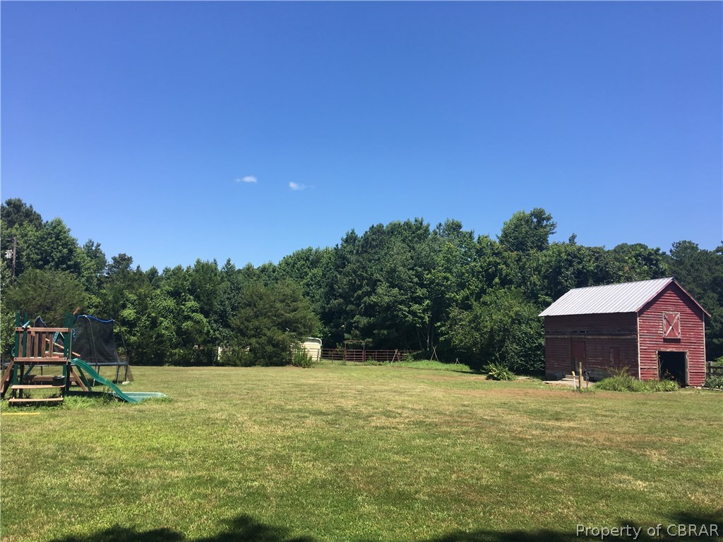 267 Gum Spgs Road Cardinal, VA 23025 - Photo 2 of 43 Large Back Yard!