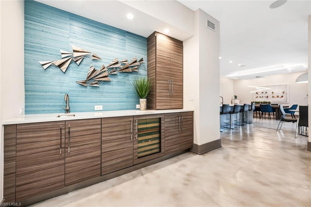 2079 Tarpon Road Naples, FL 34102 - Photo 11 of 34 Gallery Image 11