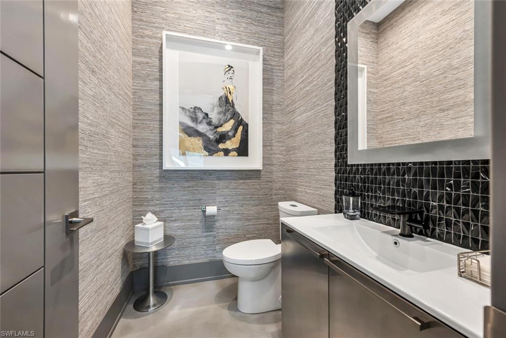 2079 Tarpon Road Naples, FL 34102 - Photo 27 of 34 Gallery Image 27