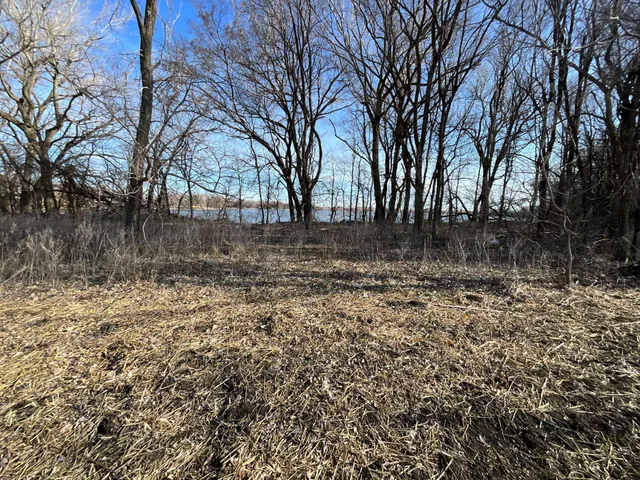 $170,000 | 18 Cottonwood Lake Drive, Windom, MN 56101