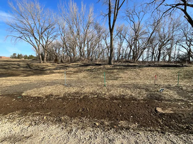 $170,000 | 18 Cottonwood Lake Drive, Windom, MN 56101