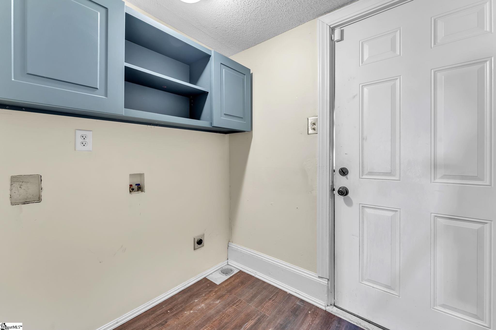 400 King Street Easley, SC 29640 - Photo 26 of 32