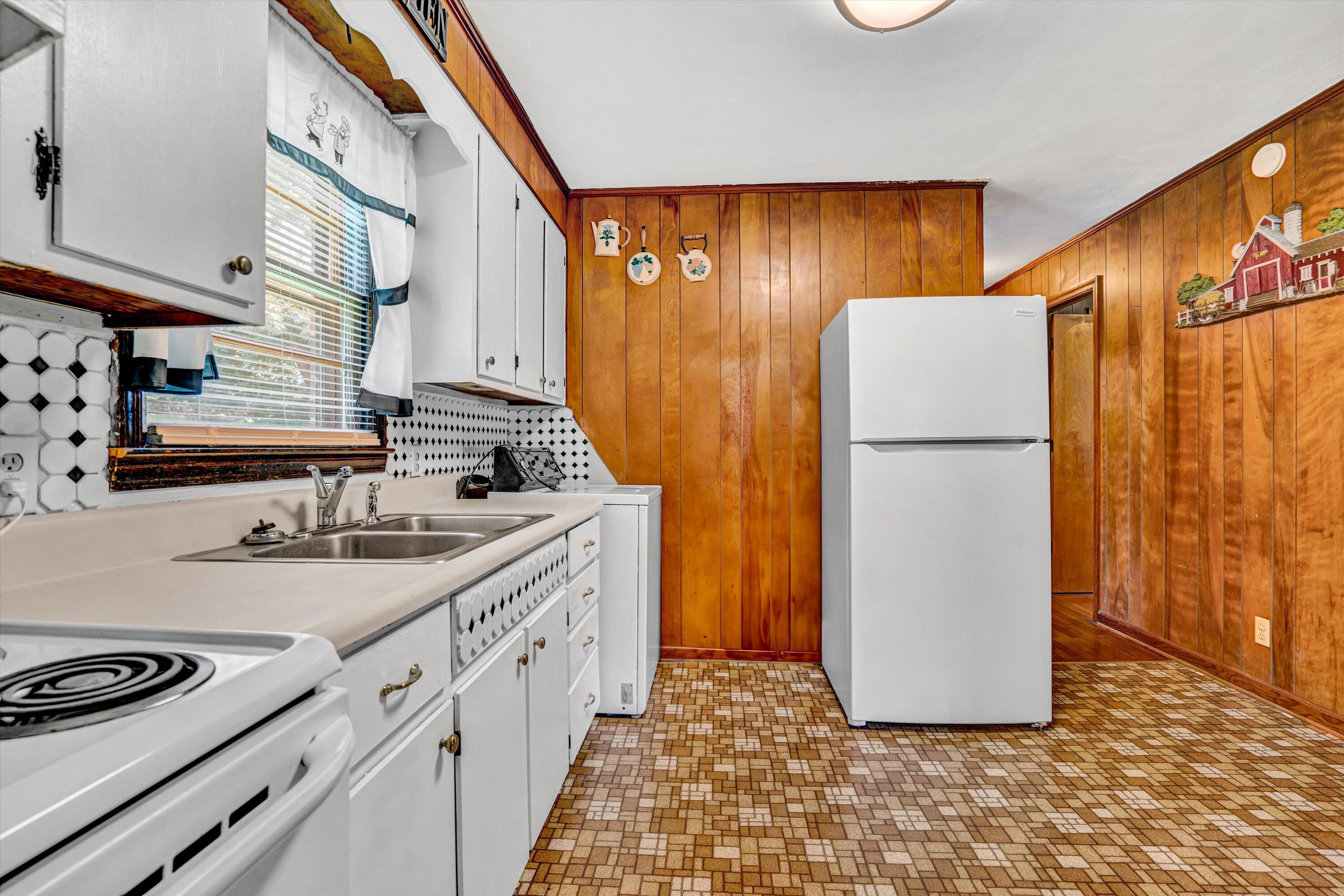 657 Power Dam Road Rocky Mount, VA 24151 - Photo 10 of 23 10-DSC00019