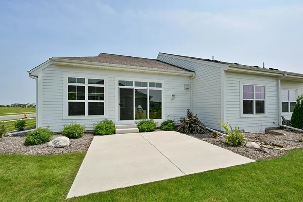 $599,000 | 1320 Prairie Creek Boulevard, Unit 2, Oconomowoc, WI 53066