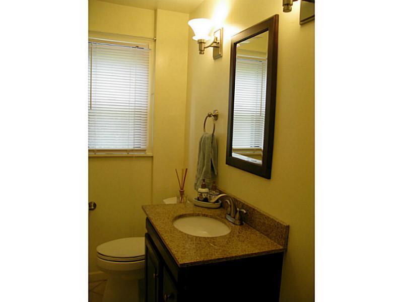 4100 Mt Troy Road Pittsburgh, PA 15214 - Photo 14 of 25 Master Bath/Spa.