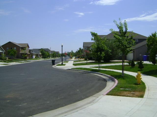 2377 North Thompson Avenue Reedley, CA 93654 - Photo 2 of 25 Gallery Image 2