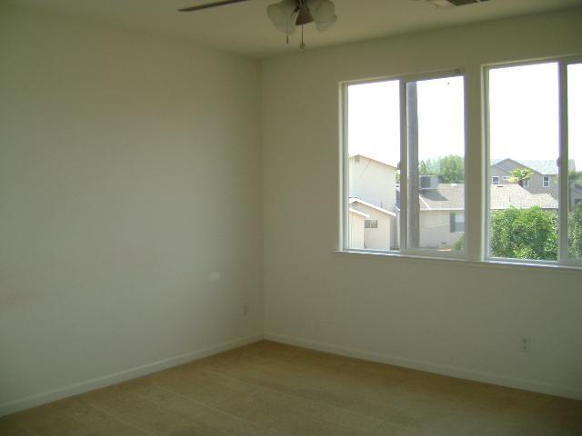 2377 North Thompson Avenue Reedley, CA 93654 - Photo 13 of 25 Gallery Image 13