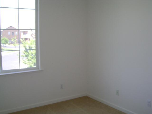 2377 North Thompson Avenue Reedley, CA 93654 - Photo 17 of 25 Gallery Image 17