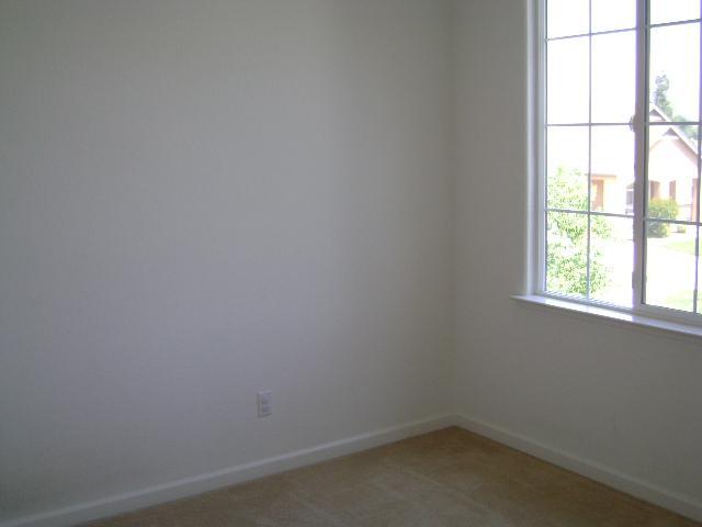 2377 North Thompson Avenue Reedley, CA 93654 - Photo 18 of 25 Gallery Image 18