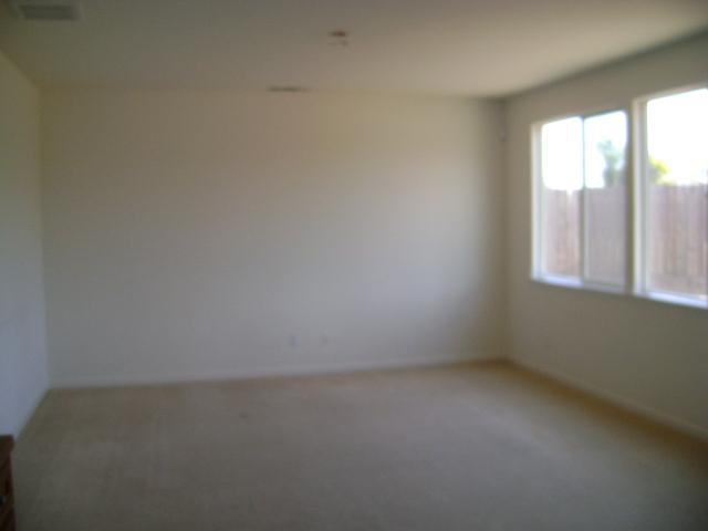 2377 North Thompson Avenue Reedley, CA 93654 - Photo 5 of 25 Gallery Image 5