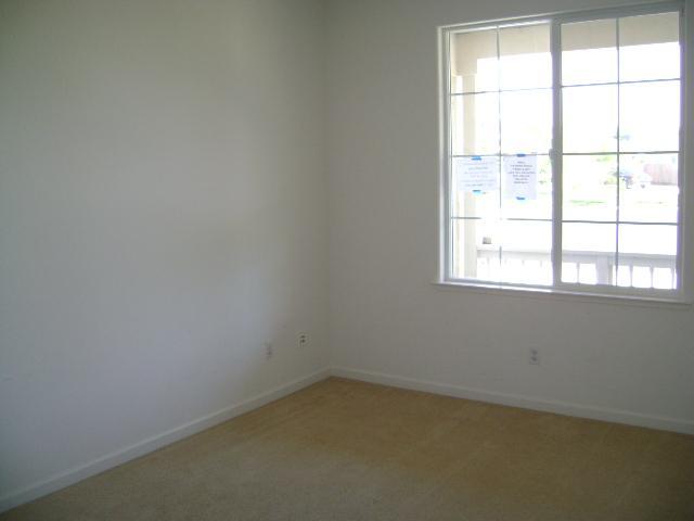 2377 North Thompson Avenue Reedley, CA 93654 - Photo 9 of 25 Gallery Image 9