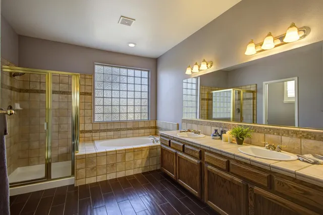 $629,900 | 2657 Lincoln Avenue, Clovis, CA 93611