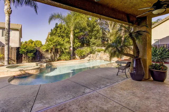 $629,900 | 2657 Lincoln Avenue, Clovis, CA 93611