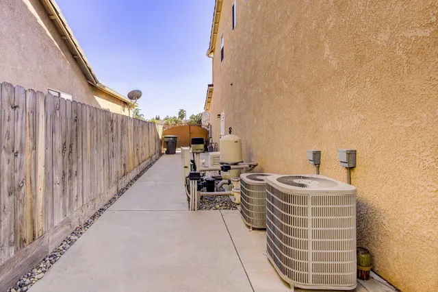 $629,900 | 2657 Lincoln Avenue, Clovis, CA 93611