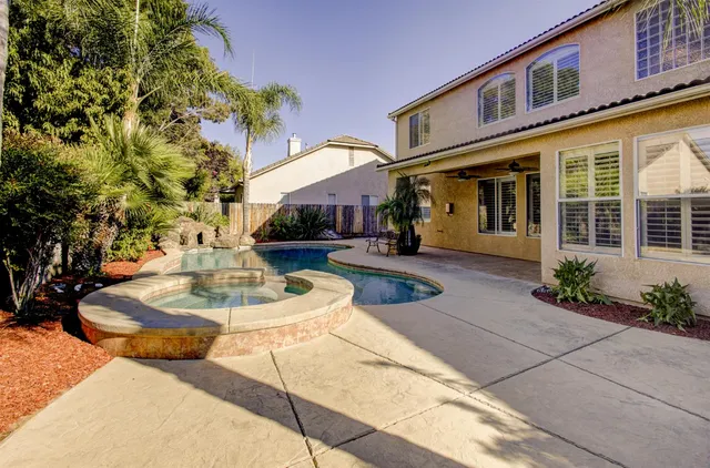 $629,900 | 2657 Lincoln Avenue, Clovis, CA 93611