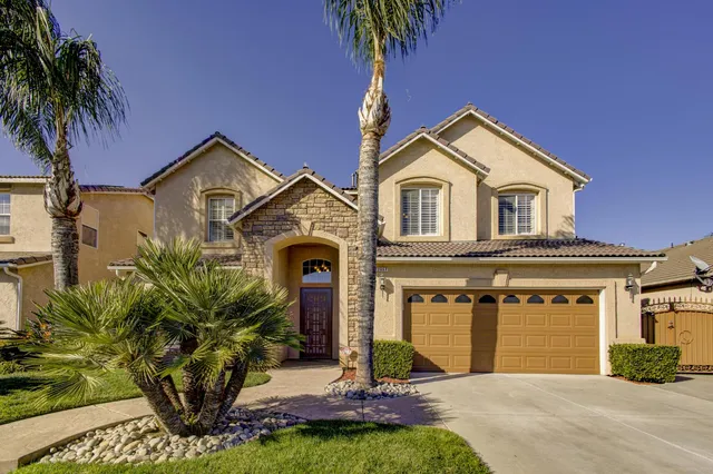 $629,900 | 2657 Lincoln Avenue, Clovis, CA 93611