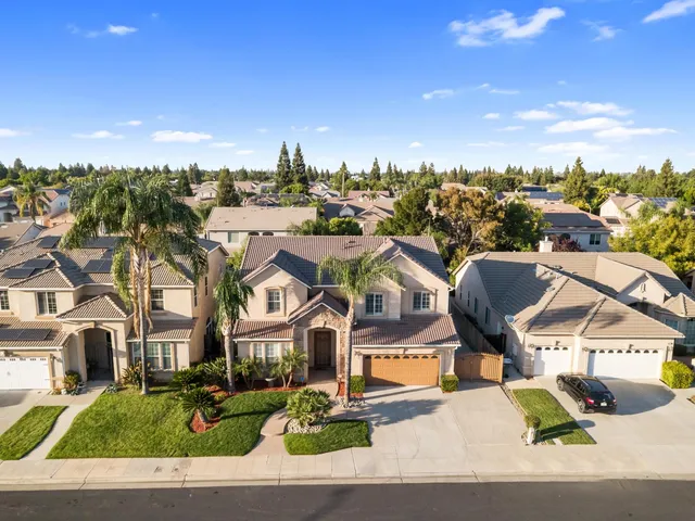 $629,900 | 2657 Lincoln Avenue, Clovis, CA 93611
