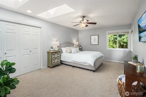 $1,250,000 | 16040 Southeast 127th Place, Renton, WA 98059