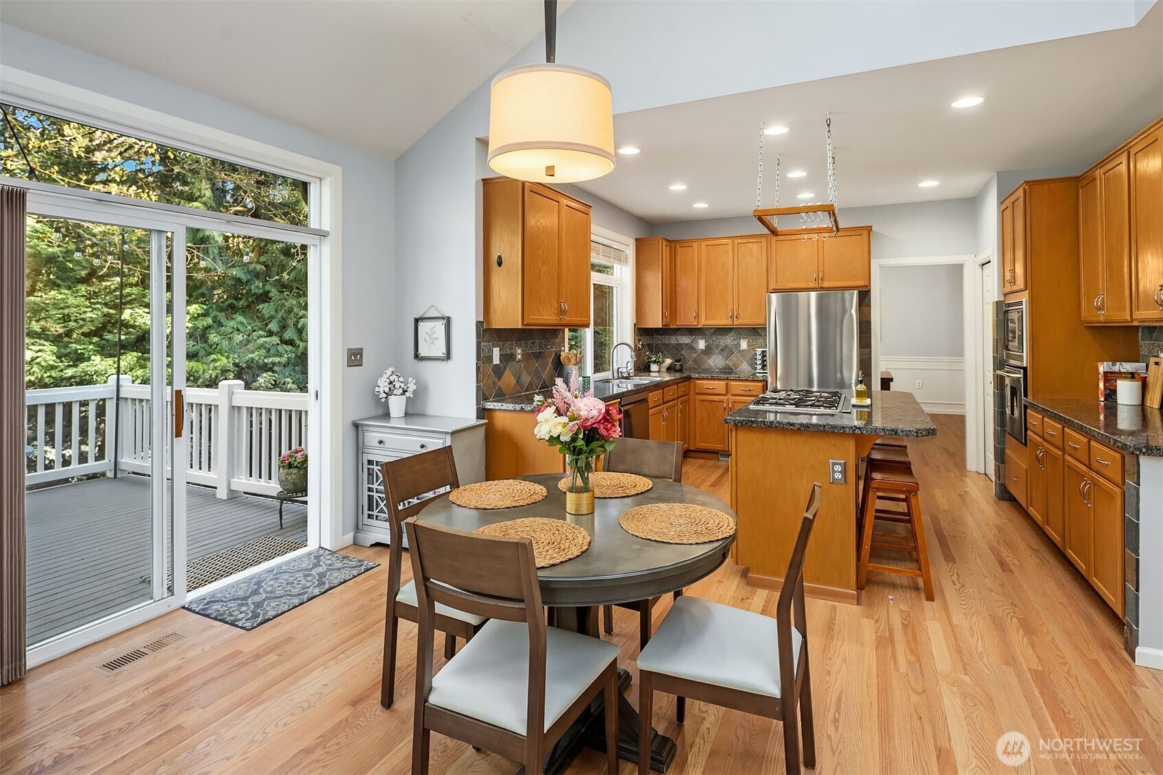 16040 Southeast 127th Place Renton, WA 98059 - Photo 10 of 36