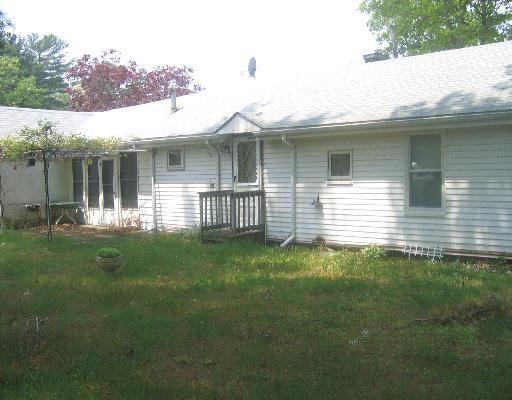 15 Sippican Road Wareham, MA 02571 - Photo 4 of 10 Gallery Image 4