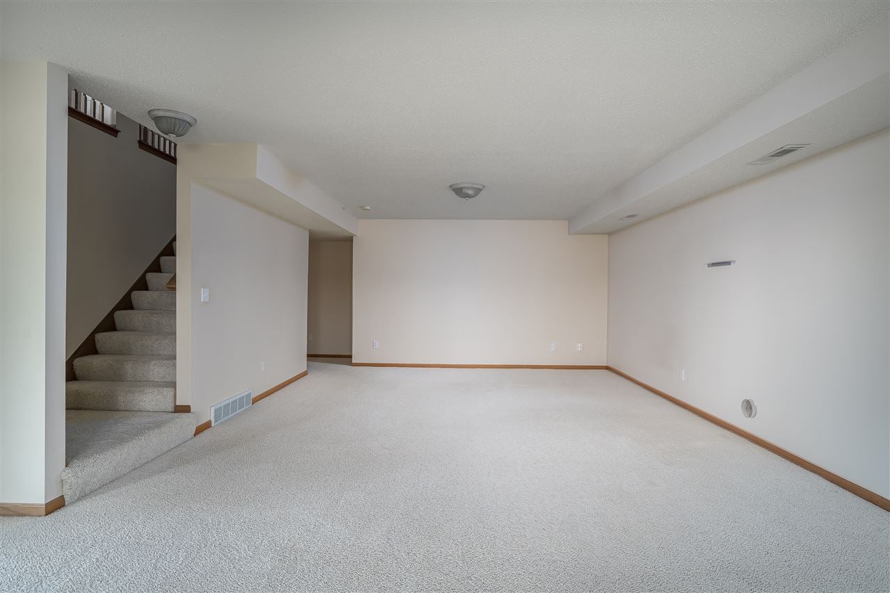 1613 Ranier Drive Iowa City, IA 52246 - Photo 18 of 20 Gallery Image 18