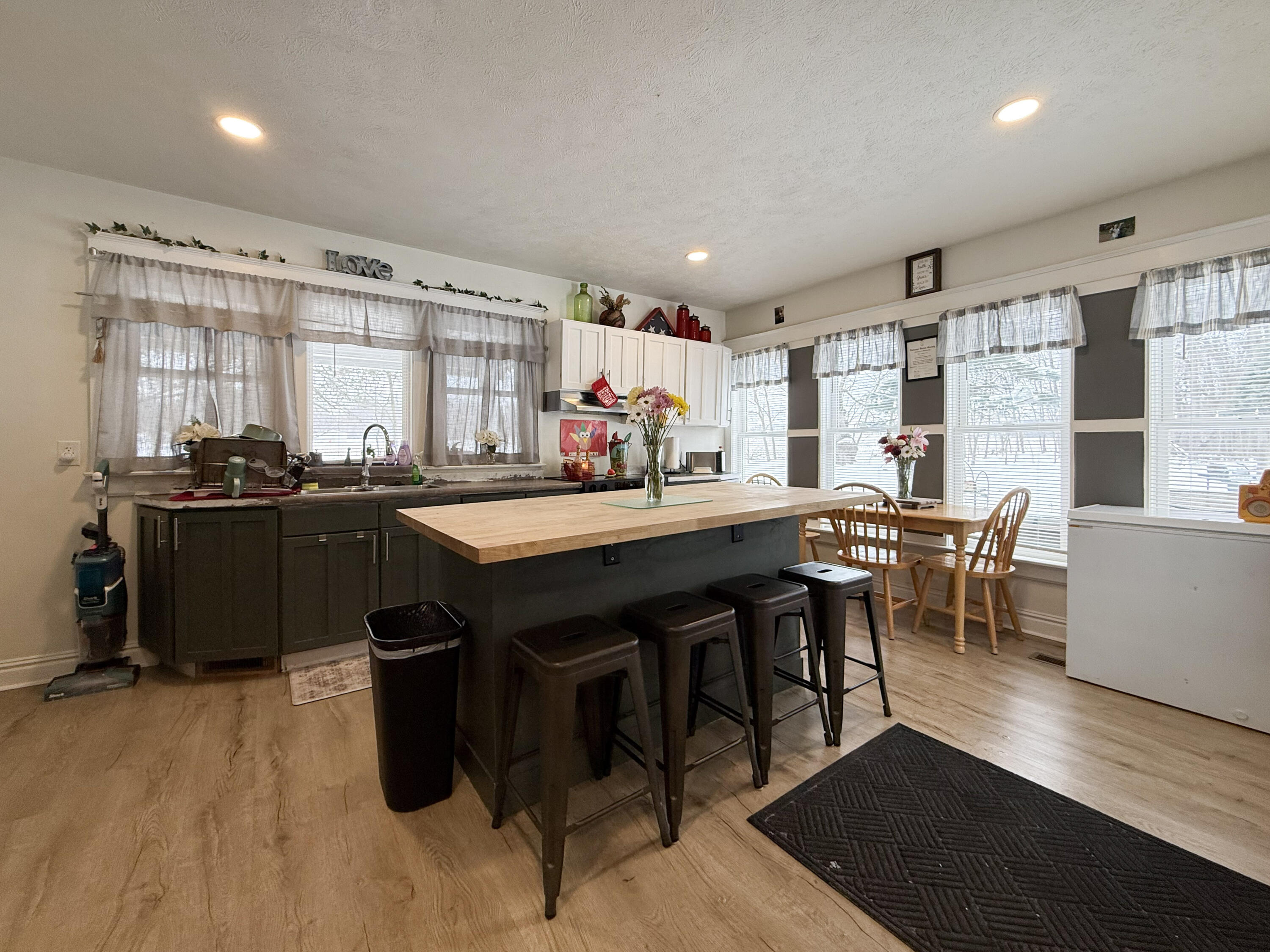 64374 Mullen Road Cassopolis, MI 49031 - Photo 5 of 24 KITCHEN