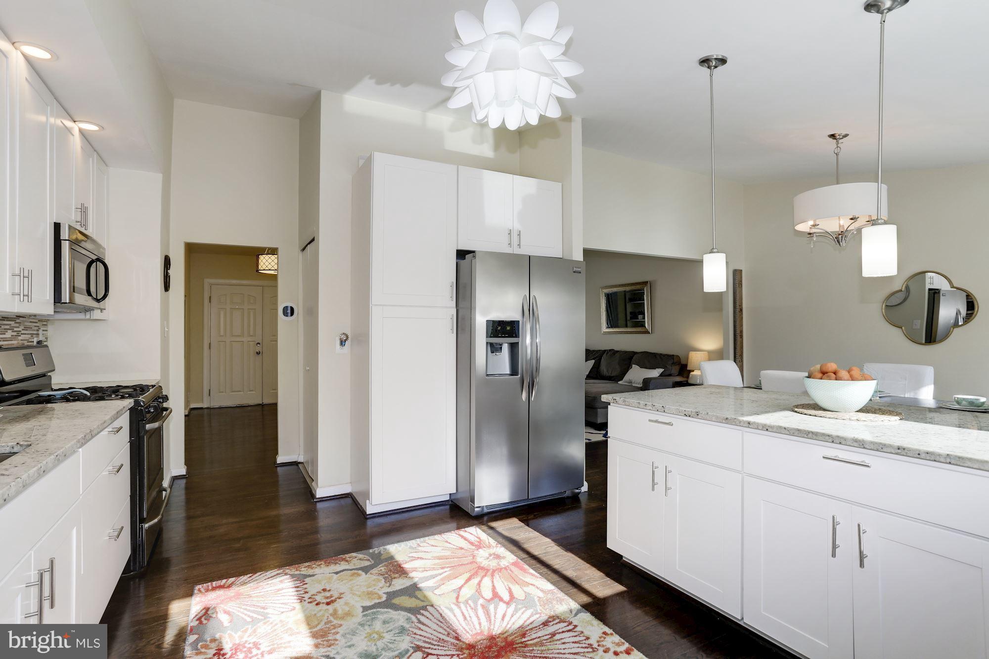 5404 Lightning View Road Columbia, MD 21045 - Photo 10 of 30 All newer SS appliances, granite, cabinets