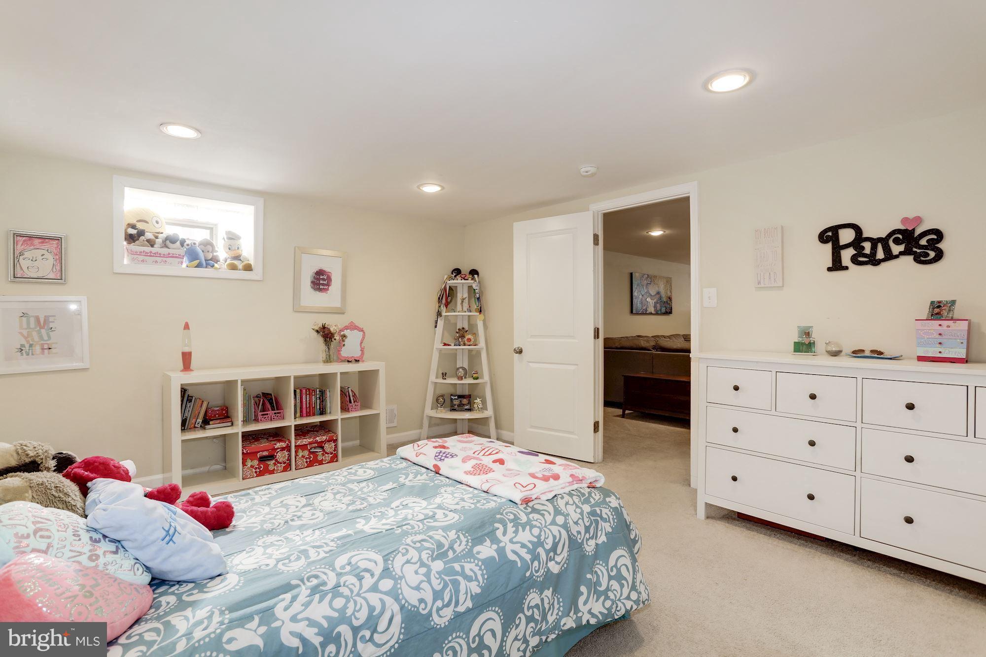 5404 Lightning View Road Columbia, MD 21045 - Photo 20 of 30 Fourth bedroom has recessed lighting and 2 closets