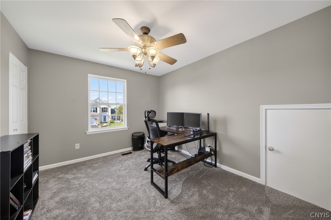 5467 Congleton Circle Clay, NY 13041 - Photo 22 of 37