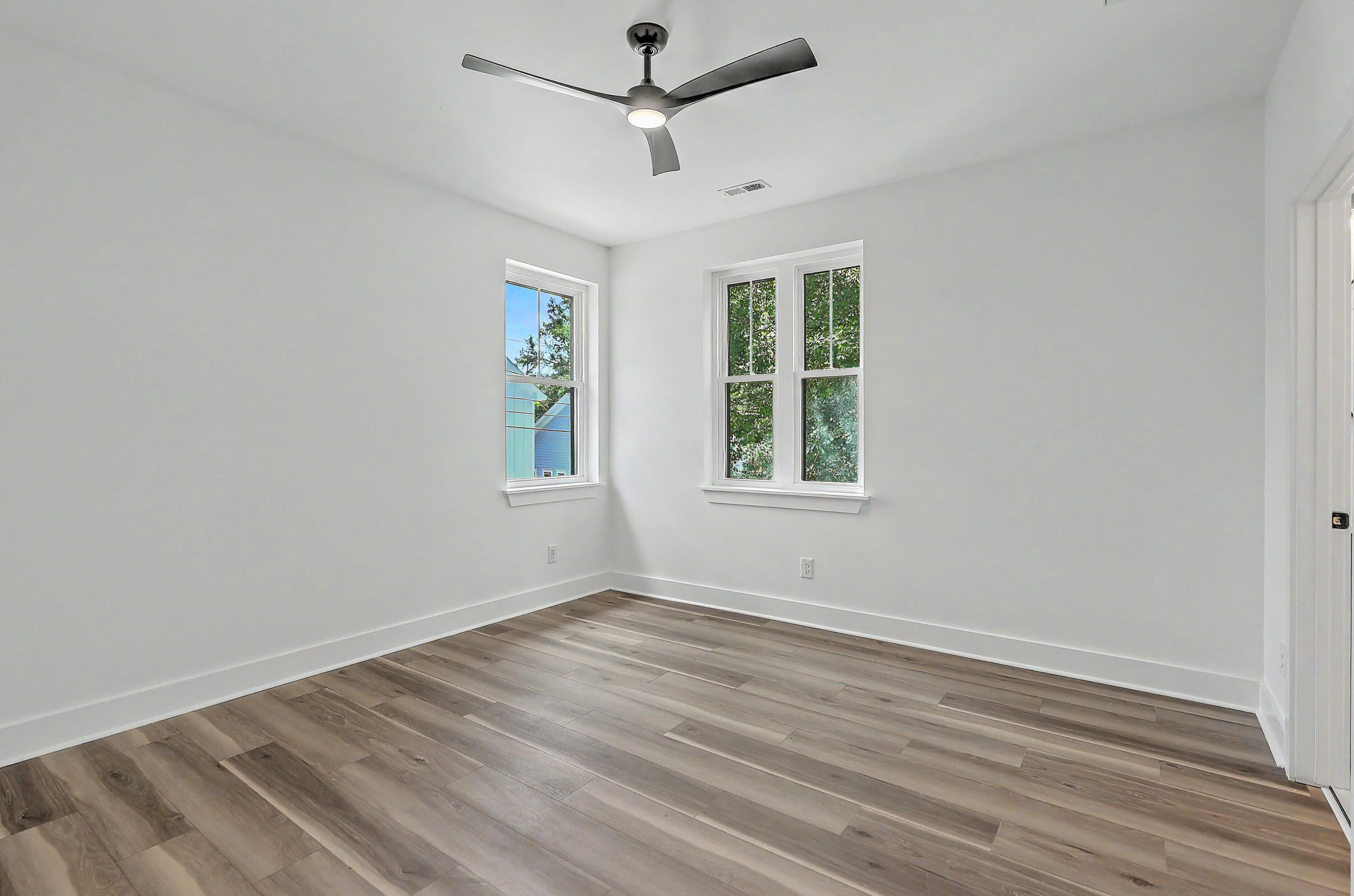 921 Main Street Charleston, SC 29407 - Photo 22 of 45