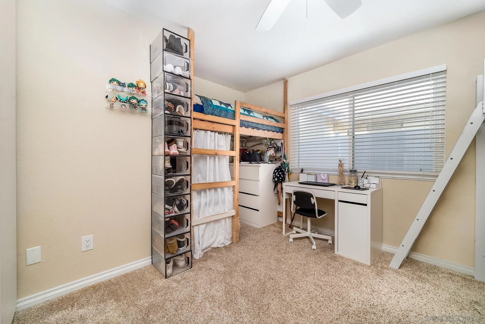 325 Wind Flower Way Oceanside, CA 92057 - Photo 33 of 41 a view of a workspace with furniture