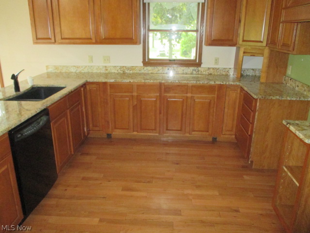 5801 Oak Point Road Lorain, OH 44053 - Photo 4 of 4 Gallery Image 4