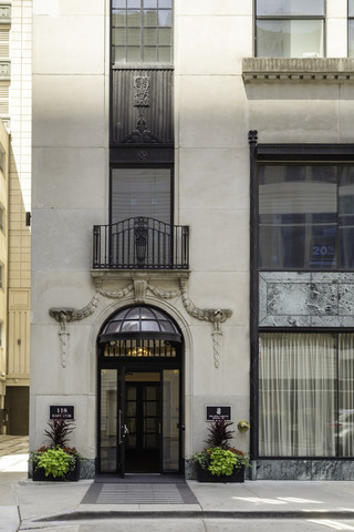 118 East Erie St Unit 31G  