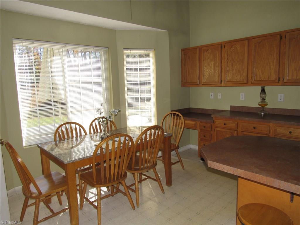 286 Pat Irwin Road Pilot Mountain, NC 27041 - Photo 11 of 29 Gallery Image 11