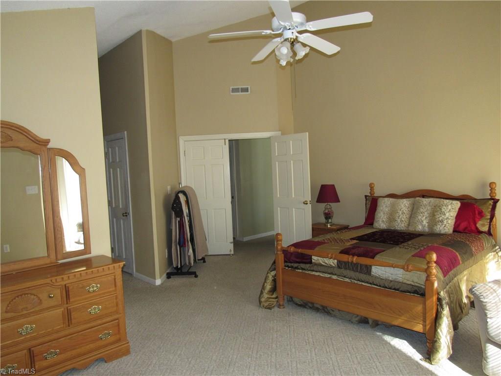 286 Pat Irwin Road Pilot Mountain, NC 27041 - Photo 16 of 29 Gallery Image 16