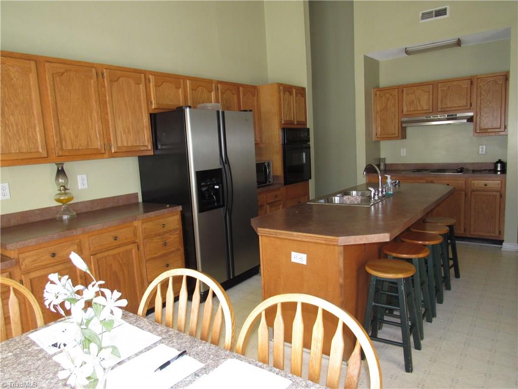 286 Pat Irwin Road Pilot Mountain, NC 27041 - Photo 9 of 29 Gallery Image 9