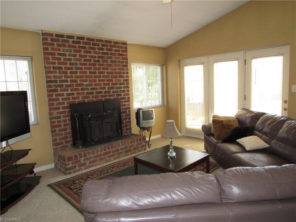 286 Pat Irwin Road Pilot Mountain, NC 27041 - Photo 10 of 29 Gallery Image 10