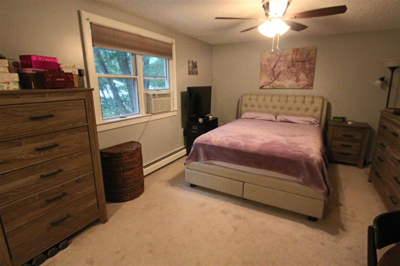 37 Nightingale Road Nashua, NH 03062 - Photo 11 of 21
